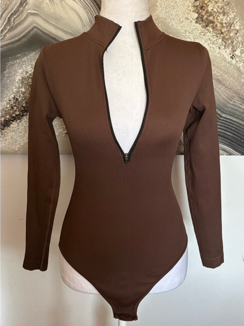Zip-Front Ribbed Long-Sleeve Bodysuit - Brown